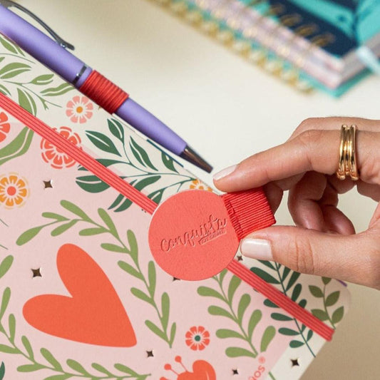 CONQUISTA TUS SUENOS PLANNER 2025 - PEN HOLDER